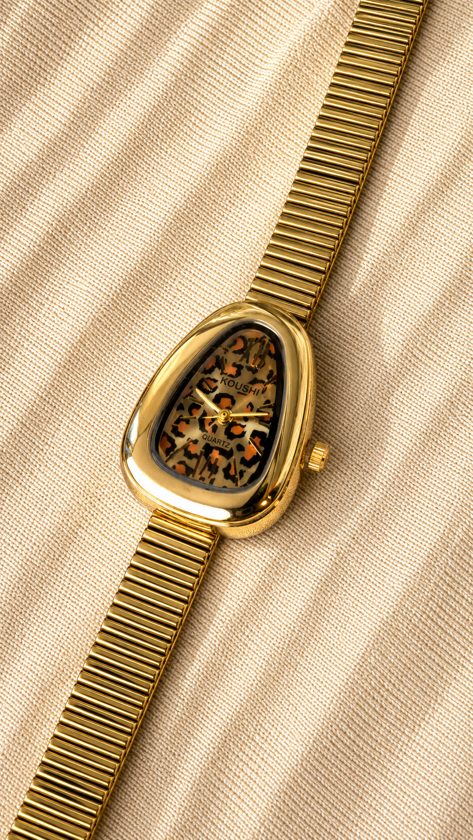 Luxury Gold Leopard Print Women's Watch | Oval Quartz Bracelet Watch | Trendy Fashion Wrist Watch