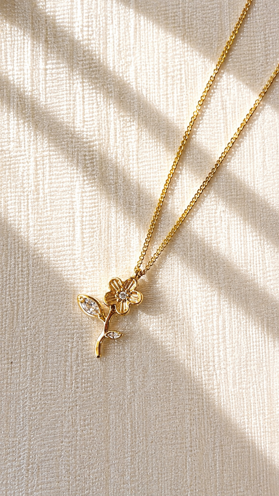 Bloom Grace Flower Pendant Necklace – Anti Tarnish Waterproof Gold Necklace for Women | Jewel Minima